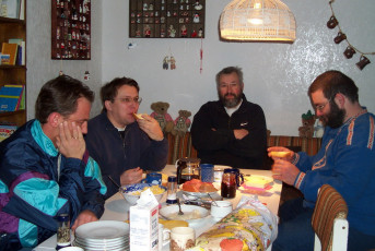 2000 Vor dem Zugstart an der Tribüne