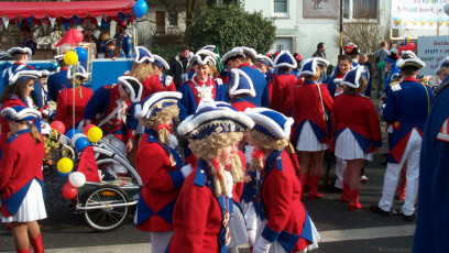 Fastnachtszug vor dem Start 2003