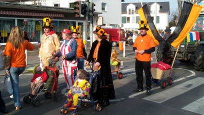 Fastnachtszug vor dem Start 2003