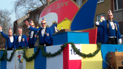 Fastnachtszug vor dem Start 2003