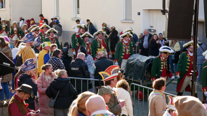 014_28 Erste Eschborner Stadtgarde mit der Kanone „Alter Fritz“