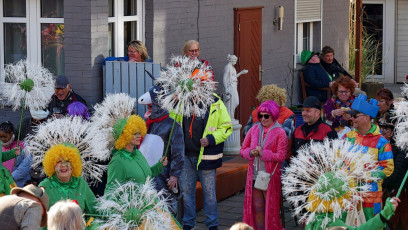 018_31 KCN-Laufhexen-Pusteblumen