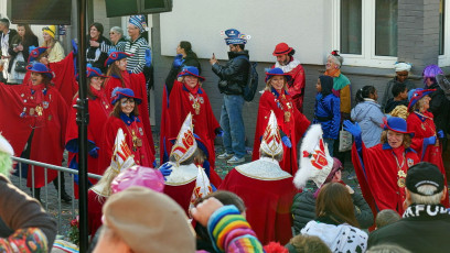 132_101 Heddemer Käwwern e.V - Die Schmuckstückcher